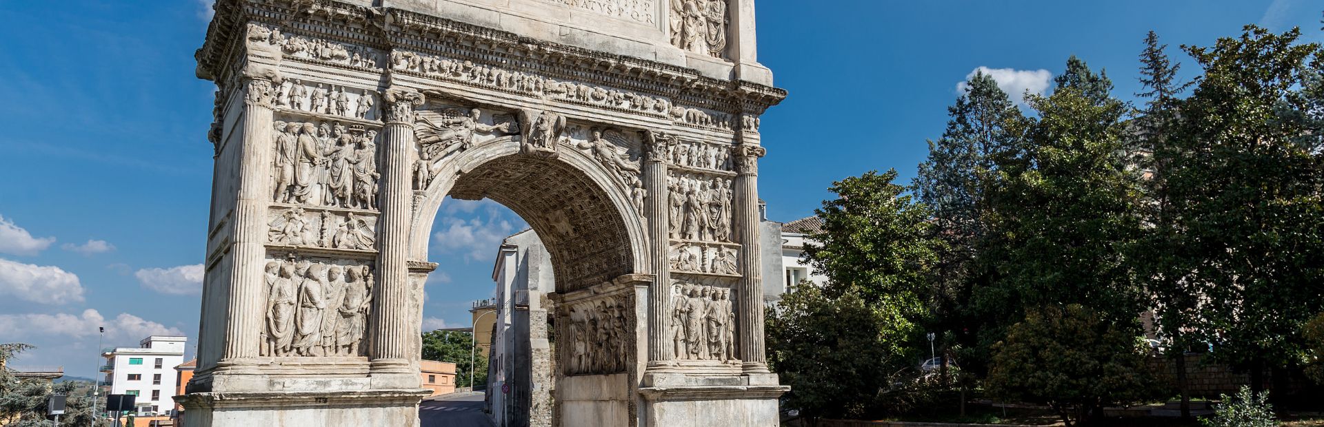 Clicca per accedere all'articolo IV Concorso Nazionale A.M.M.I. sulla Poesia “ La poesia è la rivelazione dell’anima”